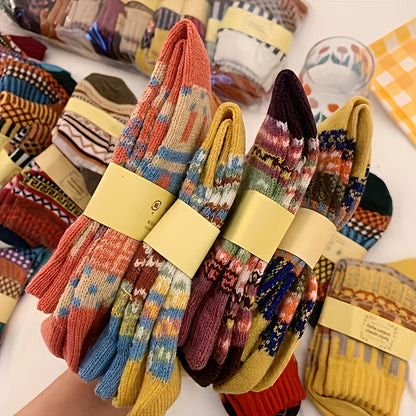 5 Pairs Women's Thickened Winter Socks, 200g/m² Warm Soft Polyester Knit Socks with Bright Plaid Pattern for Hiking Skiing Cold Weather – Fall Winter Holiday Gift Socks