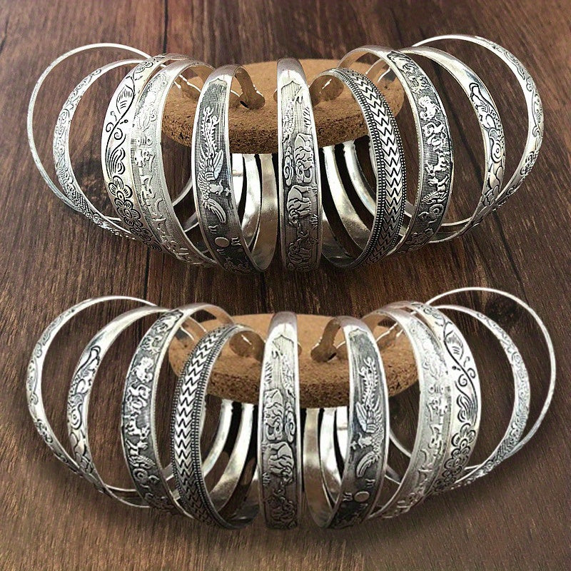 5pcs Retro Ethnic Hollow Engraving Adjustable Open Cuff Bracelet Set for Women Boho Stackable Friendship Bracelets Gift for Christmas Halloween Vacation
