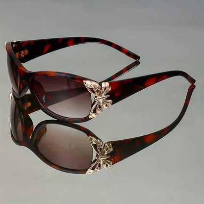 Butterfly Gradient Color Fashion Glasses for Women & Men – High-End Trendy Casual Eyewear, Multifunctional Stylish Sunglasses for Daily Wear & Outdoor Use
