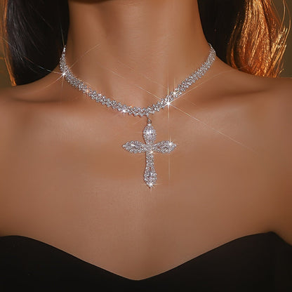 925 Sterling Silver Cross Pendant Necklace – Cubic Zirconia Crystal Sparkle, Luxury Elegant Design, Perfect Gift for Women & Men for Birthday, Christmas & Religious Occasions