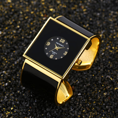 Women's Square Quartz Watch Elegant Analog Wristwatch with Square Case Classic Dial Minimalist Fashion Watch for Women in White and Black Perfect Gift for Her