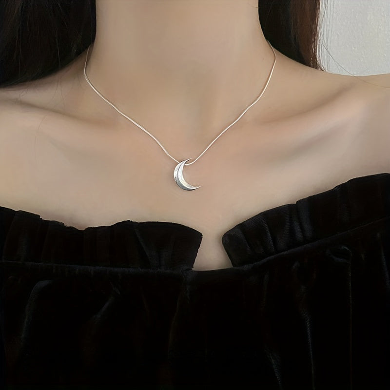 S925 Sterling Silver Crescent Moon Pendant Necklace – Hypoallergenic Dainty Minimalist Jewelry for Women, Lightweight 3g Design, Perfect Gift for Birthday, Valentine's Day & Everyday Wear