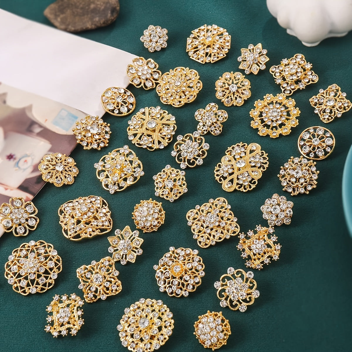 36Pcs Rhinestone Brooch Set for Women & Men – Vintage Elegant Zinc Alloy Crystal Pins, Sparkling Fashion Jewelry for Weddings, Parties, Formal Occasions & Daily Wear, Great Gift Idea