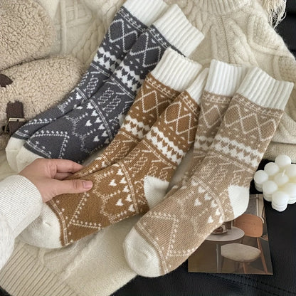 5-Pack Women's Thermal Winter Socks – Fluffy Warm Mid-Calf Cold Weather Socks with Ethnic Rhombus Pattern, Cozy Soft Fabric for Outdoor Commuting & Everyday Wear, Multi-Color