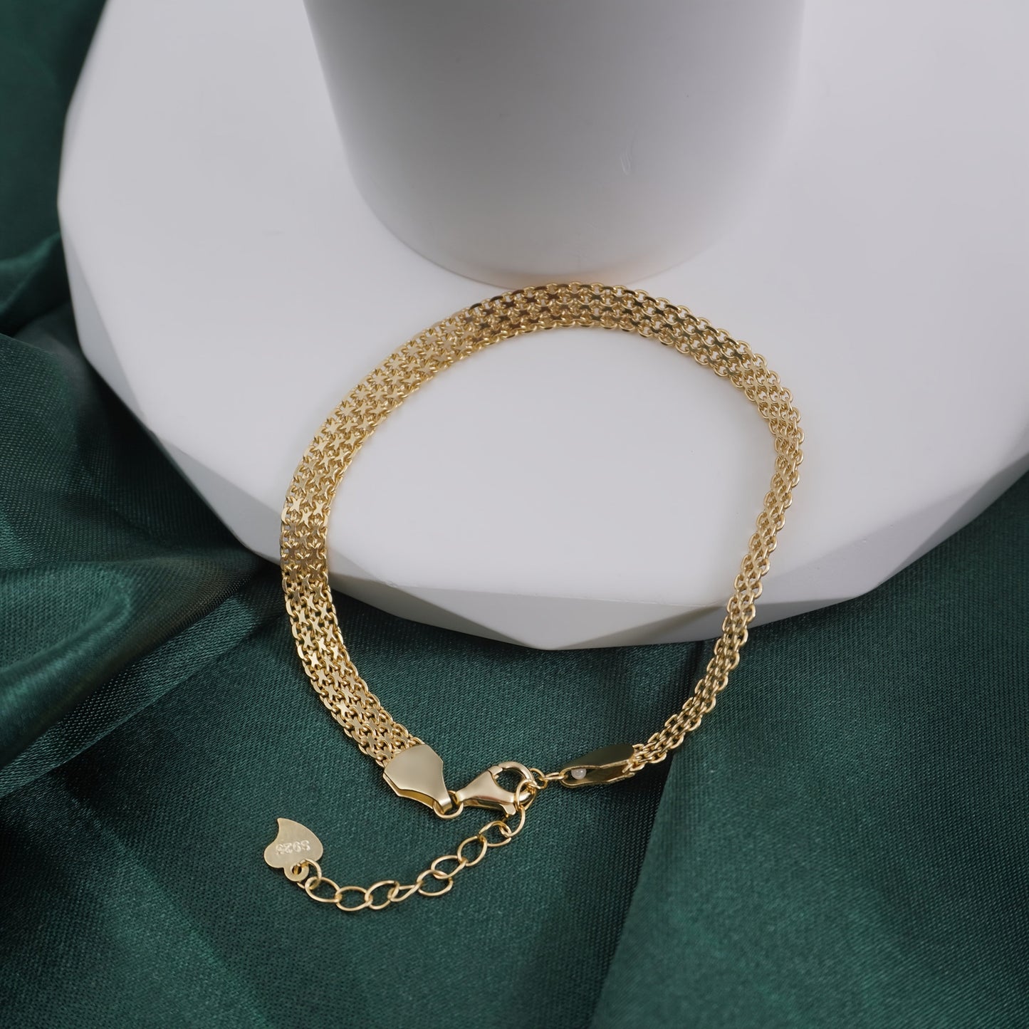 S925 Sterling Silver Sparkling Bracelet Hypoallergenic Elegant Luxury Bangle for Women Men Banquet Formal Occasion 3.65g Lightweight Fine Jewelry Gift