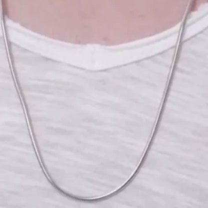925 Sterling Silver Snake Chain Necklace 1mm – Hypoallergenic Tarnish-Resistant Layering Necklace for Women & Men, Classic Minimalist Design, Perfect Gift for Christmas, Valentine's Day & Anniversaries