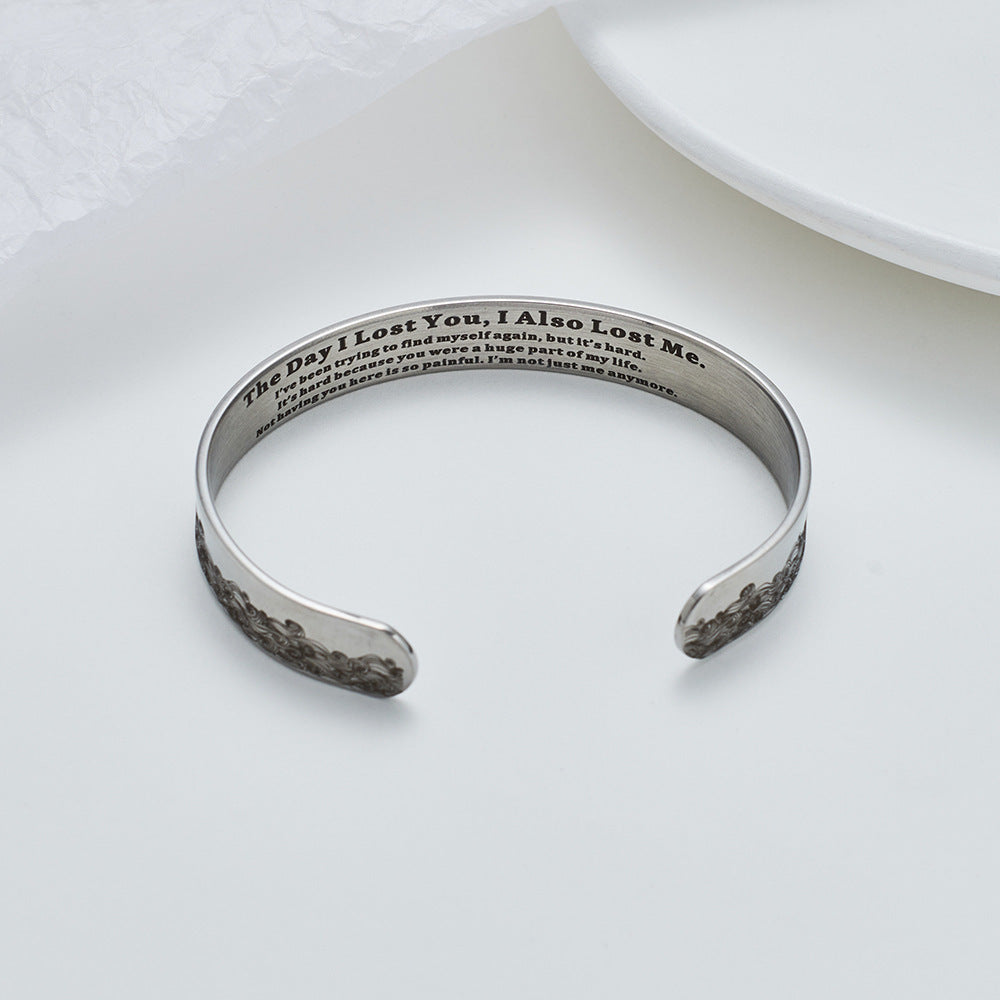 Pet Memorial Adjustable Open Cuff Bracelet for Animal Lovers – Vintage Style Commemorative Jewelry, C-Shaped Silver Bangle, Thoughtful Sympathy & Anniversary Gift for Pet Loss
