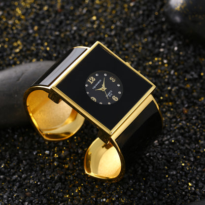 Women's Square Quartz Watch Elegant Analog Wristwatch with Square Case Classic Dial Minimalist Fashion Watch for Women in White and Black Perfect Gift for Her