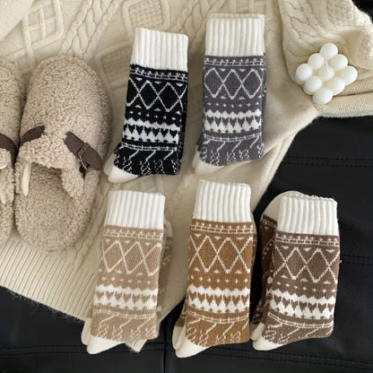 5-Pack Women's Thermal Winter Socks – Fluffy Warm Mid-Calf Cold Weather Socks with Ethnic Rhombus Pattern, Cozy Soft Fabric for Outdoor Commuting & Everyday Wear, Multi-Color