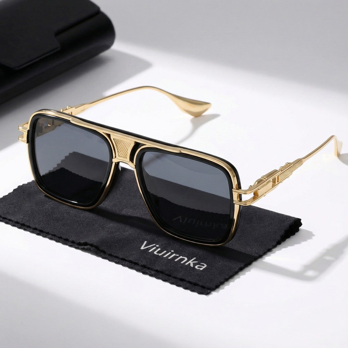 Classic Square Sunglasses for Men & Women – Retro Unisex UV Protection Metallic Frame Lightweight Eyewear, Includes Case & Cleaning Cloth, Daily Wear & Outdoor Activities