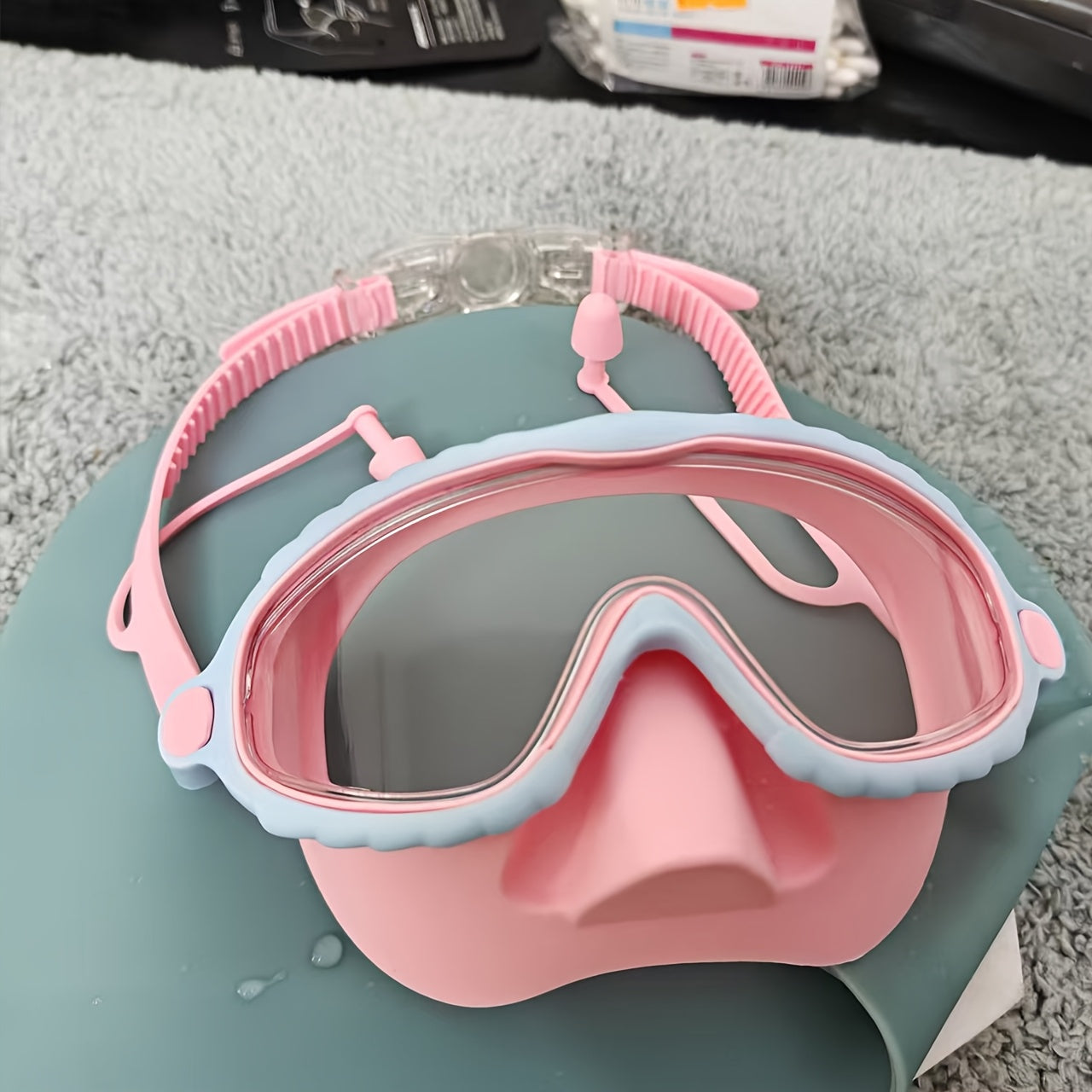 Oversized Anti-Fog Swim Goggles High Definition Clarity Soft Silicone Comfort Cushions Adjustable Strap Stylish Swim Gear for Outdoor Swimming Pool Beach Pond Pink Blue