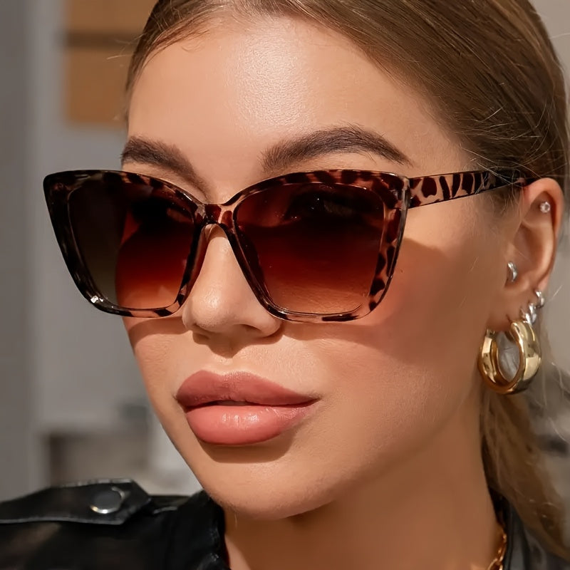 5Pcs Women's Cat Eye Sunglasses Set – Tortoiseshell Large Frame UV Protection Fashion Eyewear with Protective Case & Microfiber Cloth, Stylish Shades for Driving, Outdoor & Everyday Wear