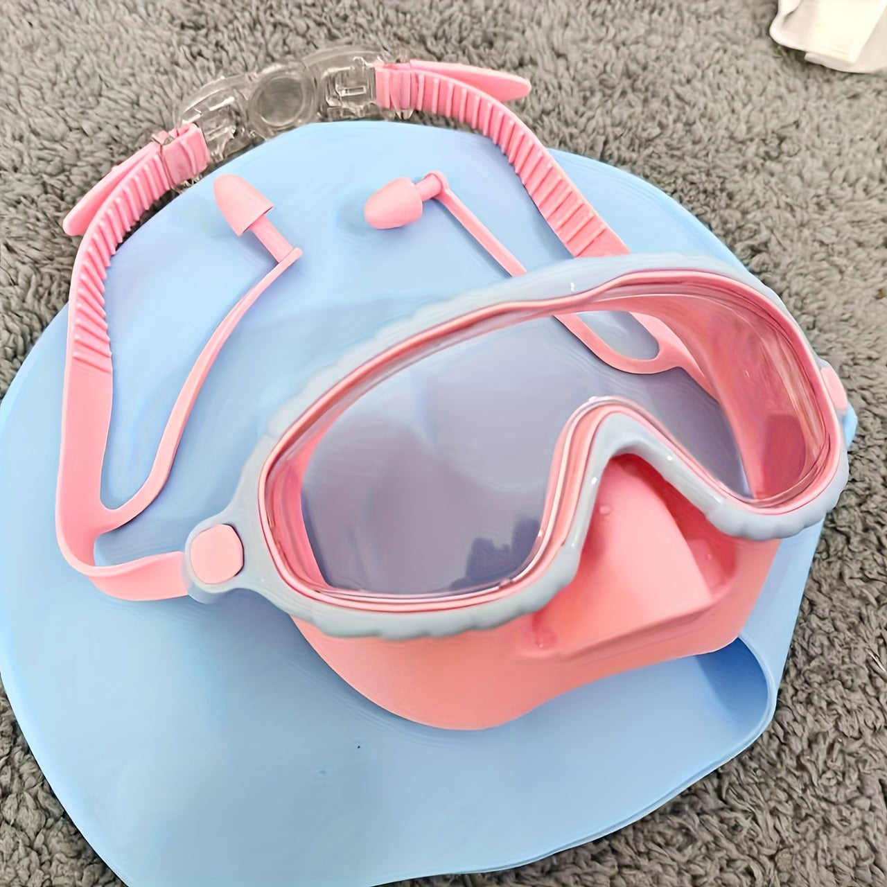 Oversized Anti-Fog Swim Goggles High Definition Clarity Soft Silicone Comfort Cushions Adjustable Strap Stylish Swim Gear for Outdoor Swimming Pool Beach Pond Pink Blue