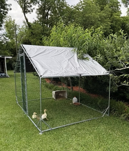 Large Walk-In Metal Chicken Coop Outdoor Hen House with Anti-UV Cover Aluminum Poultry Cage for Backyard Garden – Multiple Roof Styles