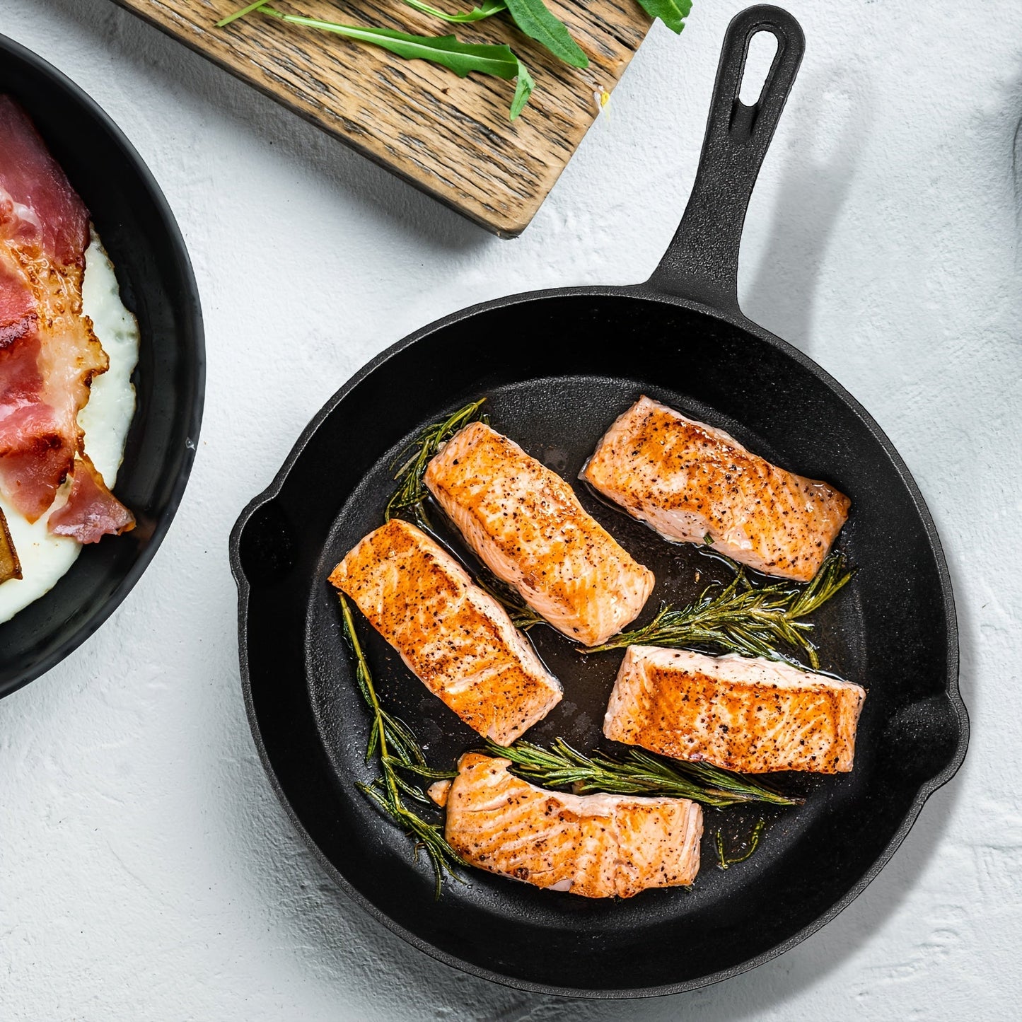 3pcs Cast Iron Skillet Set with Drip Spout – Pre-Seasoned Non-Stick Heavy Duty Cookware for Holiday Cooking, RV Camping, Campfire Meals, Oven & Stovetop Safe Kitchen Gift