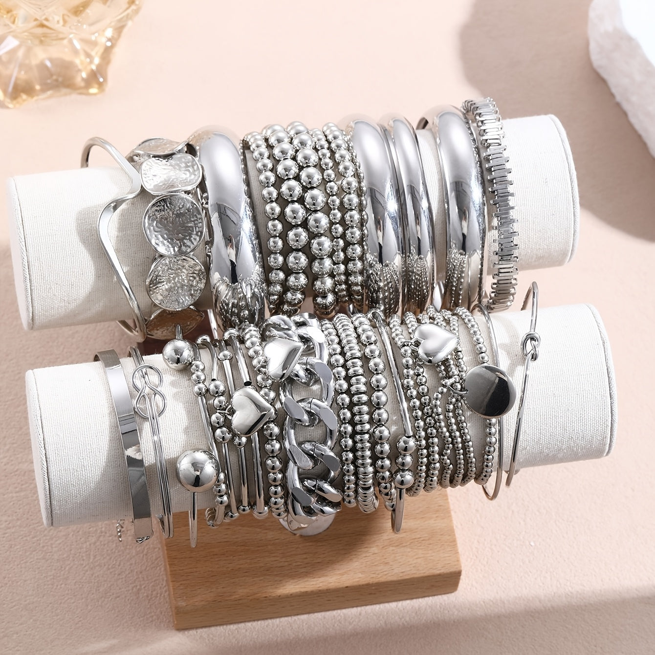 Vintage Bowknot & Leopard Plaid Charm Bracelet Set for Women – Boho Irregular Cord Bracelets, Random Styles & Colors, Silver & Gold, 7-Piece or 16-Piece Bundle for Resort & Daily Wear