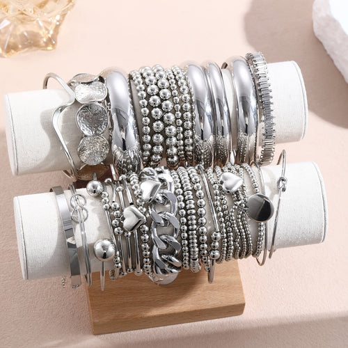 Vintage Bowknot & Leopard Plaid Charm Bracelet Set for Women – Boho Irregular Cord Bracelets, Random Styles & Colors, Silver & Gold, 7-Piece or 16-Piece Bundle for Resort & Daily Wear