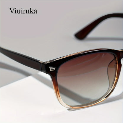 Vintage Polarized Sunglasses Unisex UV400 Gradient Tea Lens with Protective Case Lightweight Driving Eyewear for Men & Women