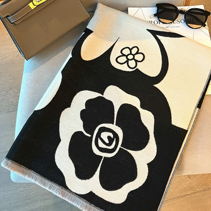 Women's Elegant Floral Print Shawl Scarf – Soft Warm Fleece-Like Texture, Lightweight Breathable Winter Wrap, Versatile Blanket Scarf for Casual & Formal Outfits