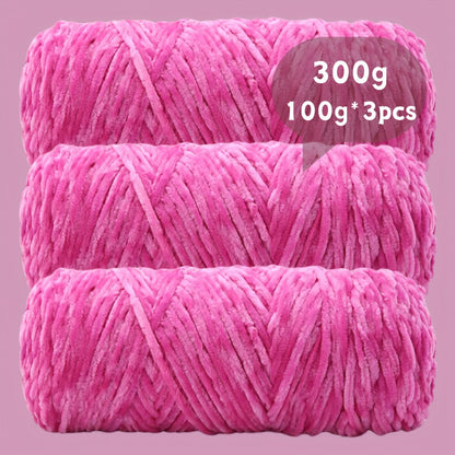 Velvet Chenille Yarn 3-Pack 300g (100g x3) Soft Bulky Knitting Crochet Yarn 47 Colors Beginner Friendly Luxury Handcraft for Sweaters Scarves Hats Dolls Bags Amigurumi DIY Projects