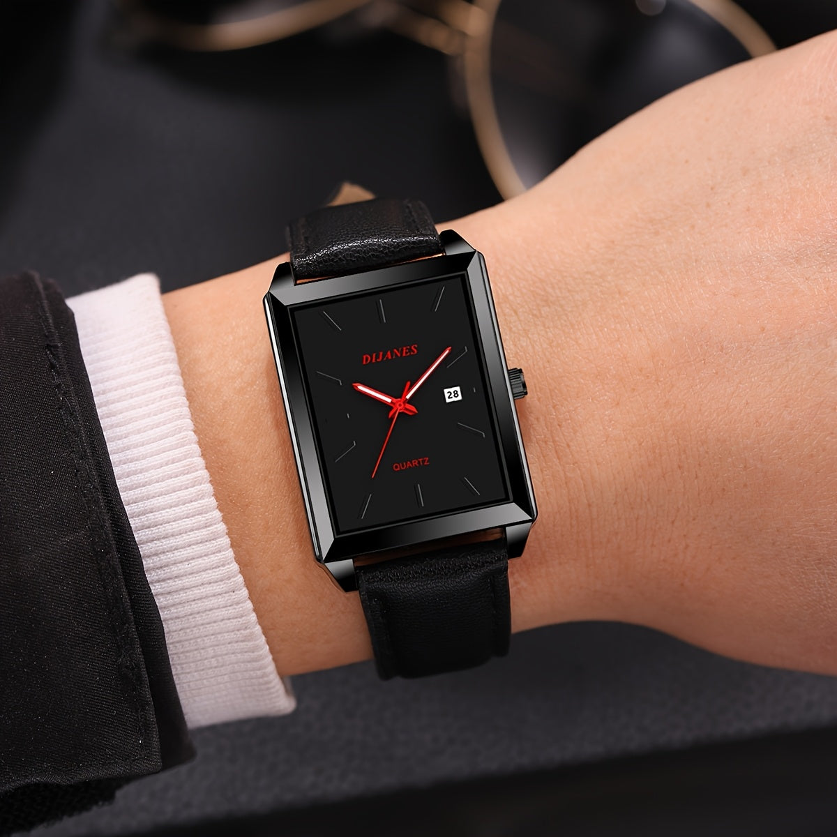 Men's Retro Square Watch with Date Calendar – Quartz Analog Display Vintage Square Face Business Casual Wristwatch for Men Gold Black Elegant Gift