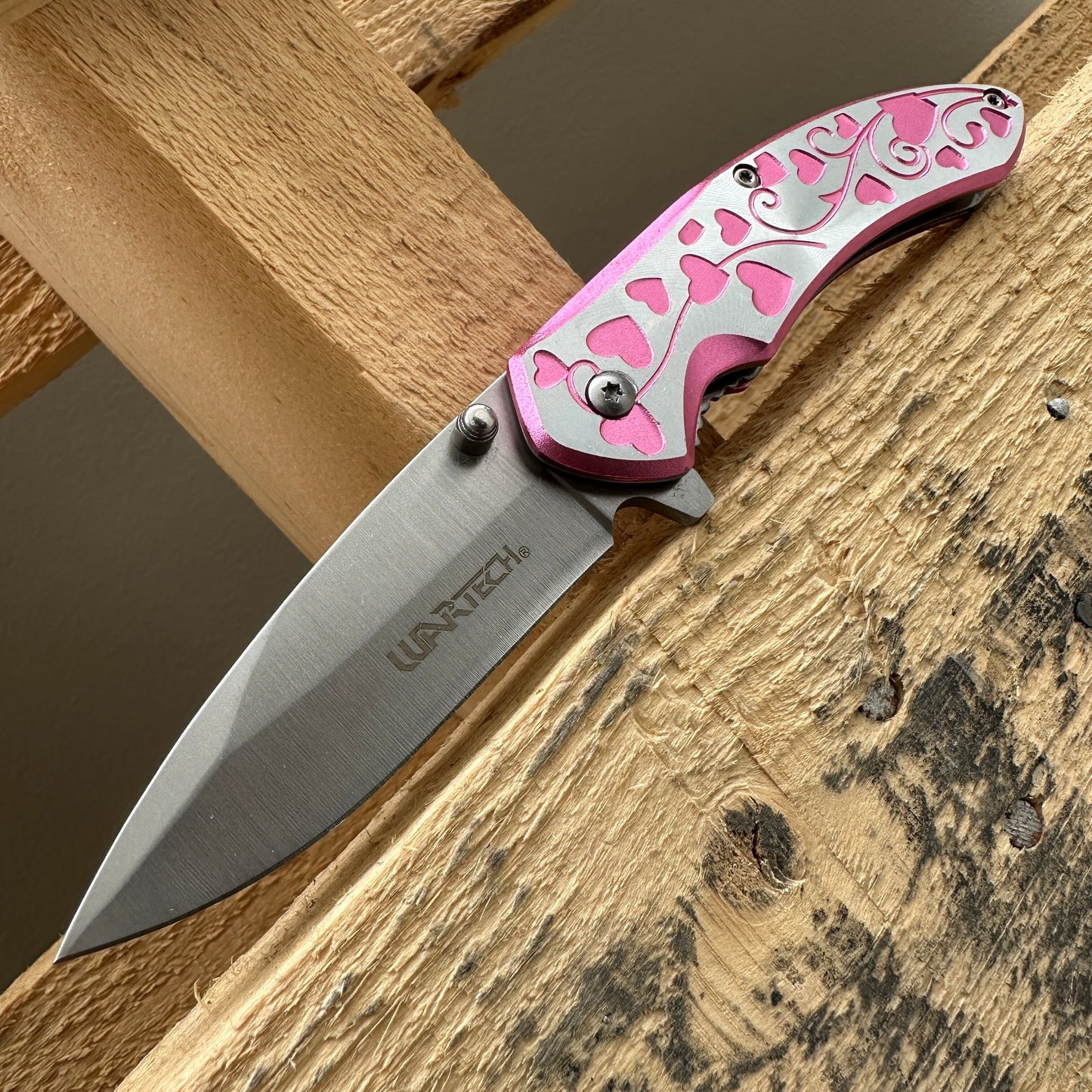 Folding Pocket Knife 7 Inch Hearts Engraved – 3Cr13 Steel Blade EDC Knife Aluminum Heart Handle Belt Clip Donut Accent, Stylish Everyday Carry for Camping Hiking Collecting Gift, Rosy Pink Red Lavender Blue Rose