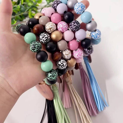 MAMA Wooden Bead Keychain Set 6pcs – Printed Wooden Plaque Charm, Tassel Wrist Key Ring, Anti-Loss Car Keychain & Backpack Accessory, Perfect Mother's Day & Holiday Gift for Mom