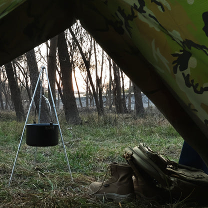 Outdoor Camping Tarp Canopy with UV Protection & Alloy Bracket – Portable Foldable 4-Person Shelter for Backpacking, Hiking, Garden & Outdoor Survival | All-Season Camping Awning
