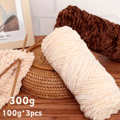 Velvet Chenille Yarn 3-Pack 300g (100g x3) Soft Bulky Knitting Crochet Yarn 47 Colors Beginner Friendly Luxury Handcraft for Sweaters Scarves Hats Dolls Bags Amigurumi DIY Projects