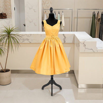 Dress Form Mannequin Torso with Tripod Stand, Adjustable Height 50-63 Inch, Portable Female Body Form for Sewing, Clothing Display, Fashion Design & Photography – 4 Colors Available
